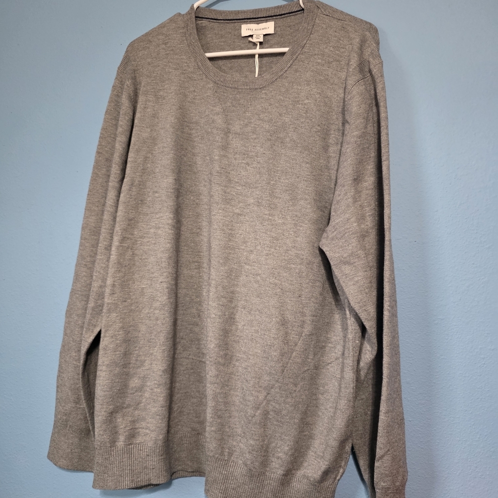 Free Assembly Men's Light Grey Crewneck Sweater Office Business Casual Y2K 90's
